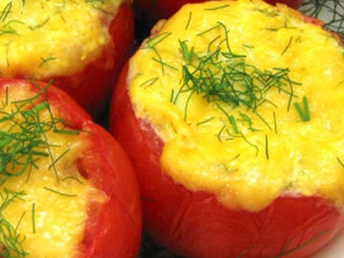 Фаршированные помидоры с сыром и яйцами в духовке